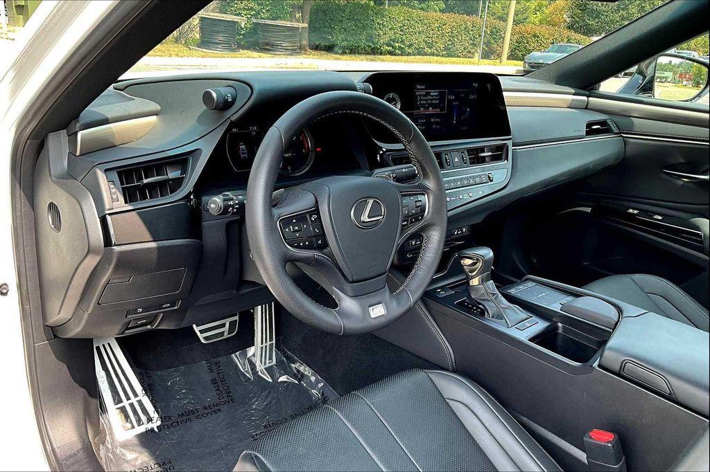 used 2022 Lexus ES 350 car, priced at $39,500