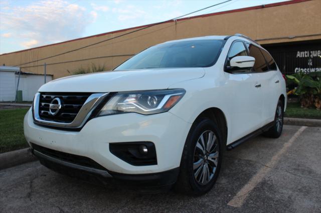 used 2020 Nissan Pathfinder car, priced at $9,999