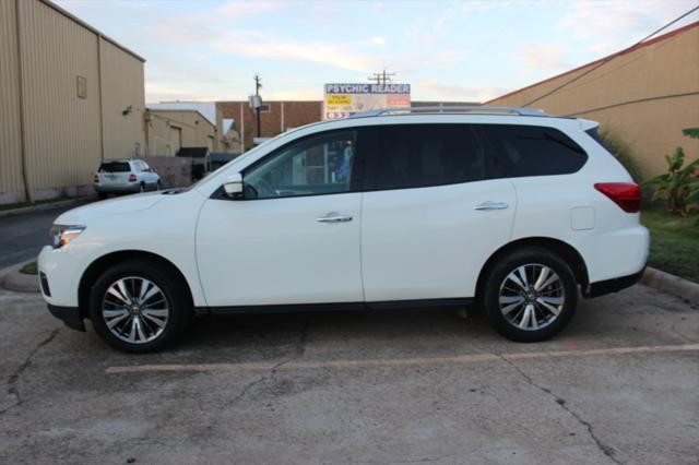 used 2020 Nissan Pathfinder car, priced at $9,999