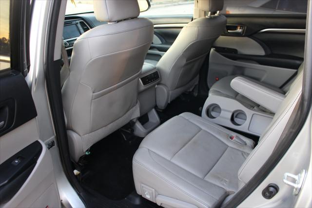 used 2015 Toyota Highlander car, priced at $15,999