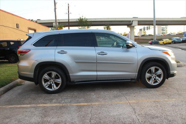 used 2015 Toyota Highlander car, priced at $15,999