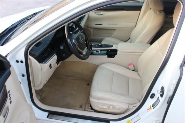 used 2013 Lexus ES 350 car, priced at $11,500