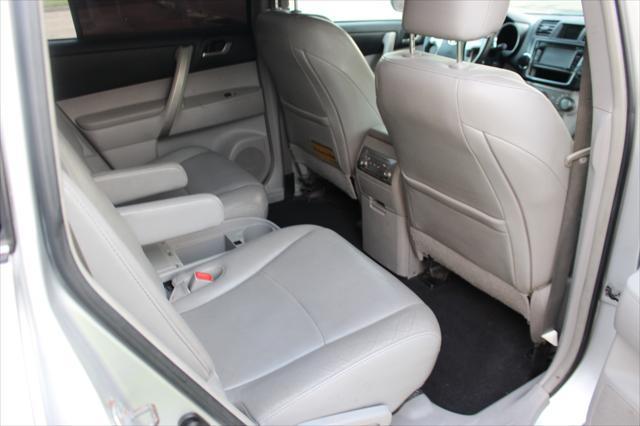 used 2013 Toyota Highlander car, priced at $10,599