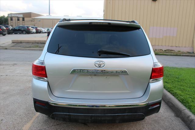 used 2013 Toyota Highlander car, priced at $10,599