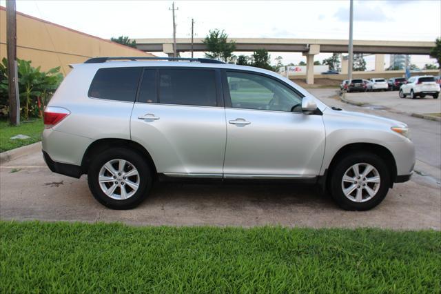 used 2013 Toyota Highlander car, priced at $10,599