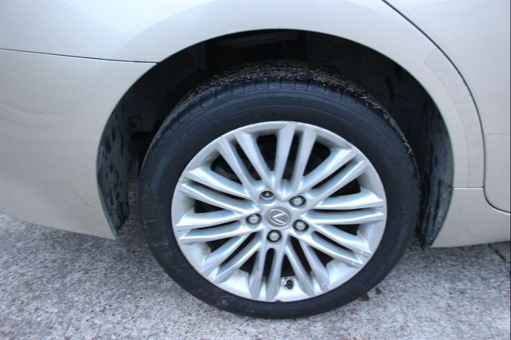 used 2014 Lexus ES 350 car, priced at $10,999