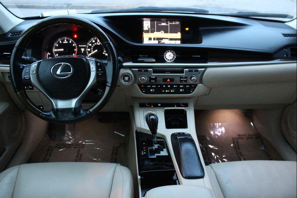 used 2014 Lexus ES 350 car, priced at $10,999
