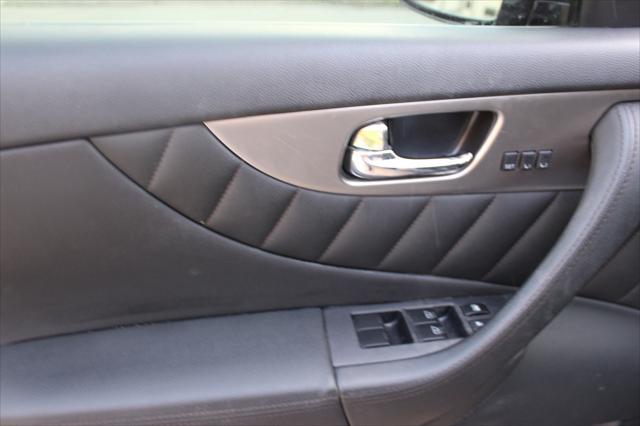 used 2015 INFINITI QX70 car, priced at $9,999