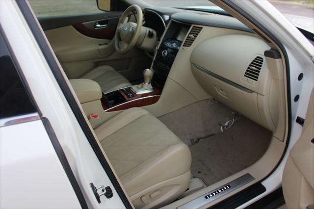 used 2016 INFINITI QX70 car, priced at $12,499
