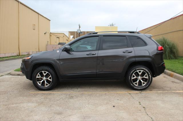 used 2018 Jeep Cherokee car, priced at $12,399