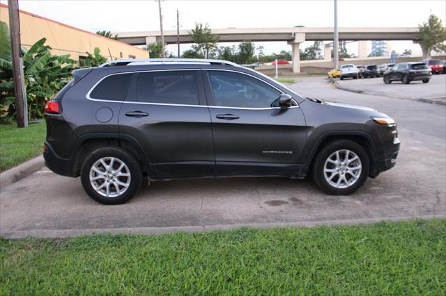 used 2018 Jeep Cherokee car, priced at $9,999