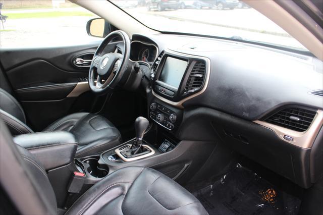 used 2018 Jeep Cherokee car, priced at $11,499