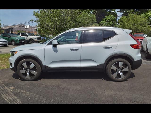 used 2021 Volvo XC40 car, priced at $33,706