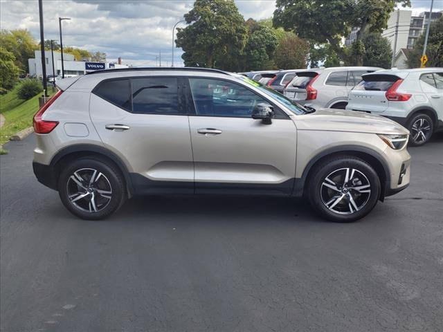 used 2023 Volvo XC40 car, priced at $35,603