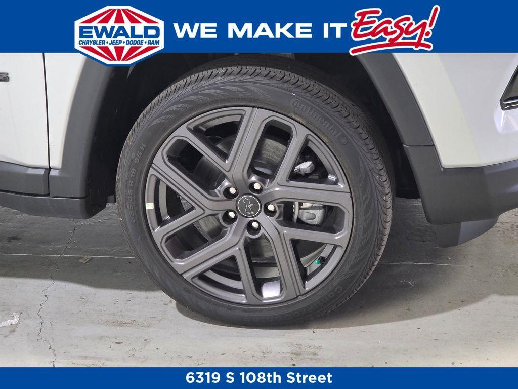 new 2026 Jeep Compass car, priced at $35,464