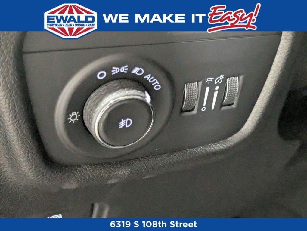 new 2025 Jeep Grand Cherokee L car, priced at $49,832