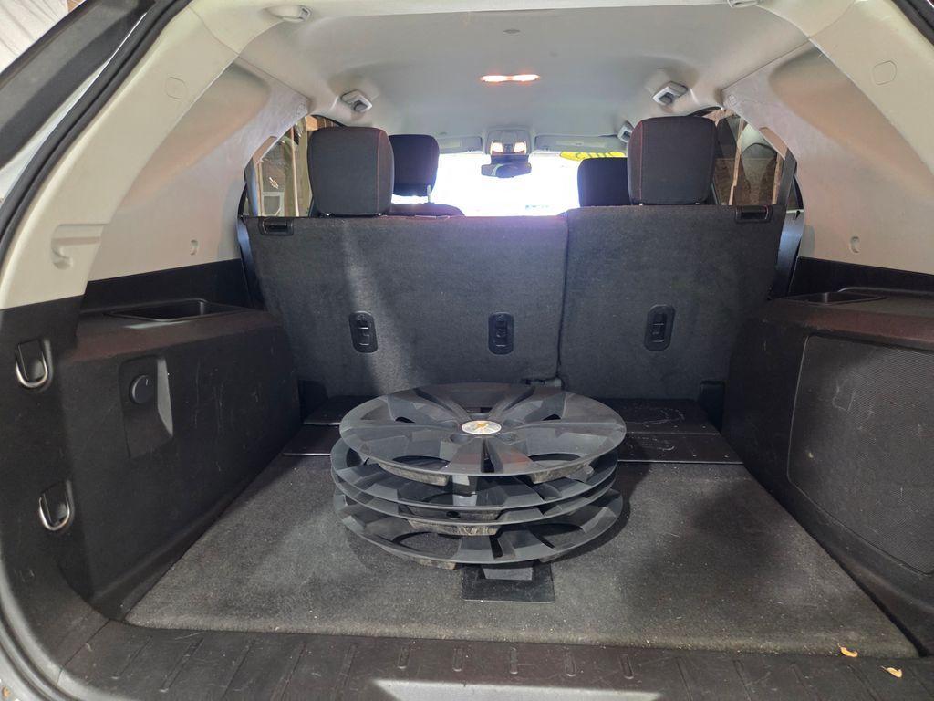 used 2015 Chevrolet Equinox car, priced at $9,500