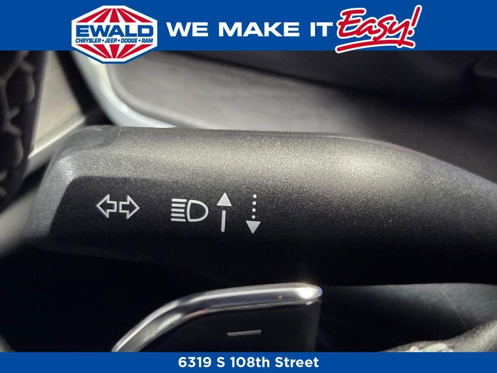 new 2025 Jeep Grand Cherokee L car, priced at $51,904