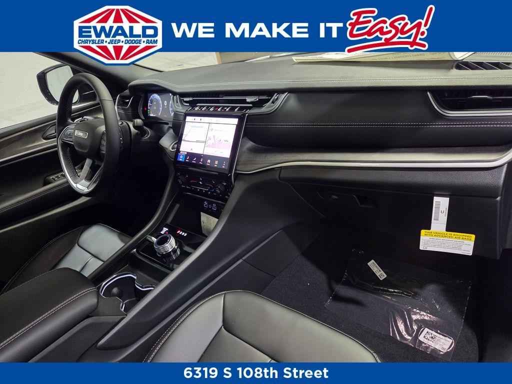 new 2025 Jeep Grand Cherokee L car, priced at $51,904