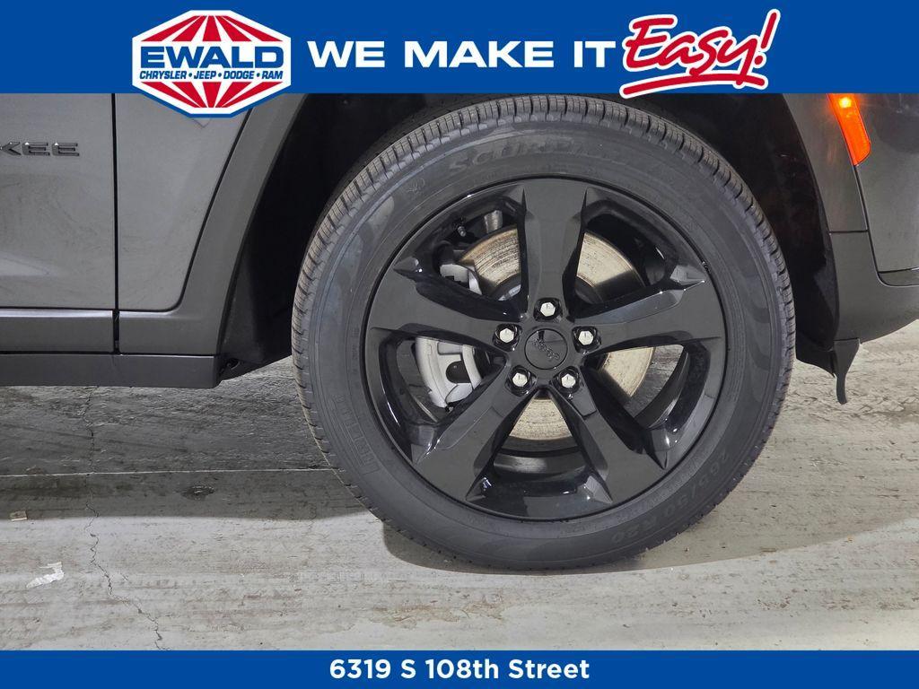 new 2025 Jeep Grand Cherokee L car, priced at $51,904