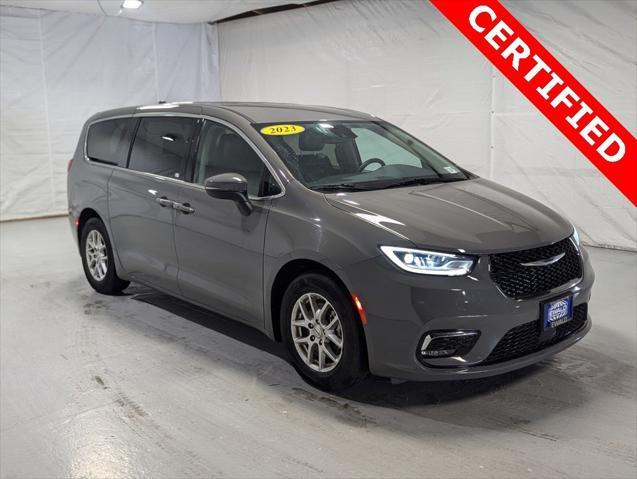 used 2023 Chrysler Pacifica car, priced at $25,034