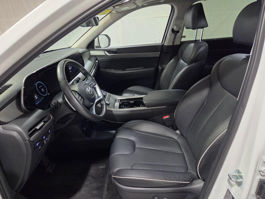 used 2024 Hyundai Palisade car, priced at $31,879