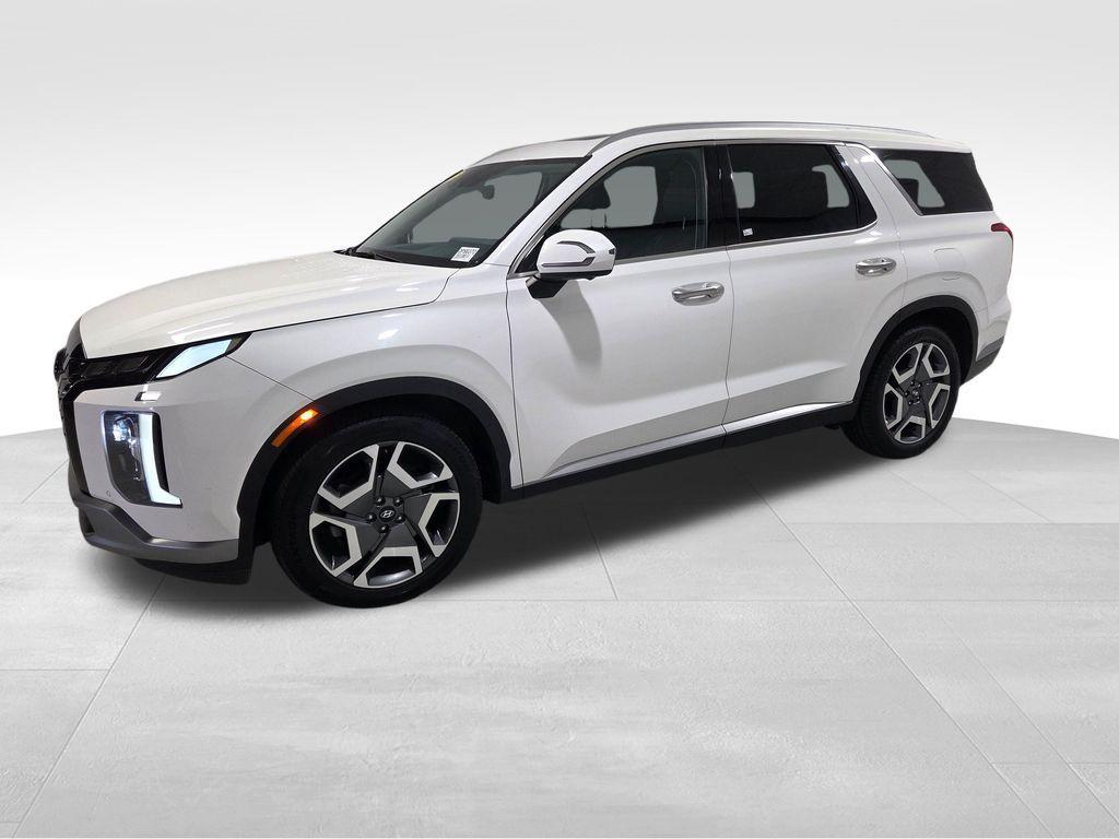 used 2024 Hyundai Palisade car, priced at $31,879