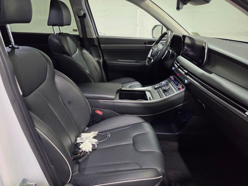 used 2024 Hyundai Palisade car, priced at $31,879