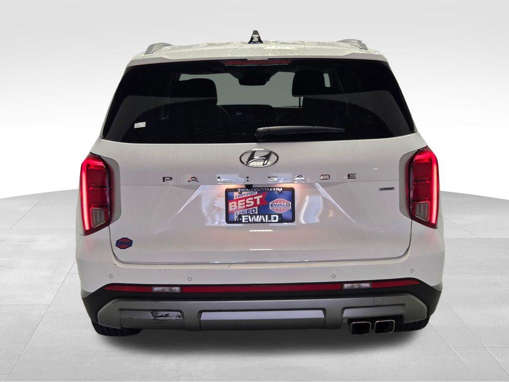 used 2024 Hyundai Palisade car, priced at $31,879
