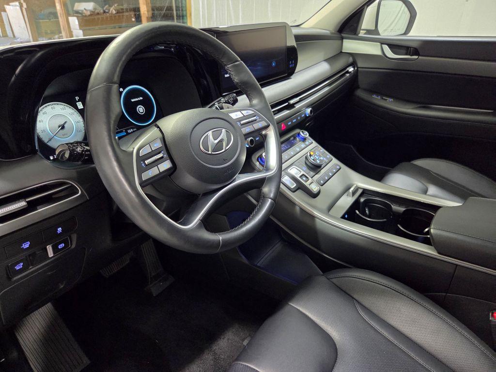 used 2024 Hyundai Palisade car, priced at $31,879