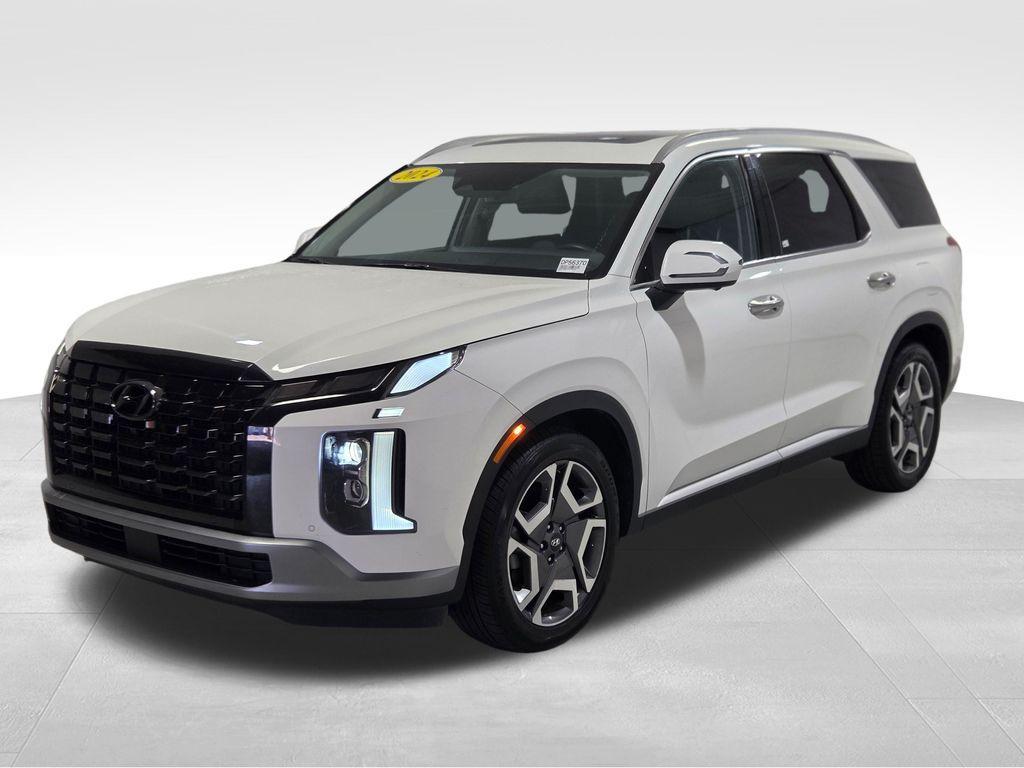 used 2024 Hyundai Palisade car, priced at $31,879