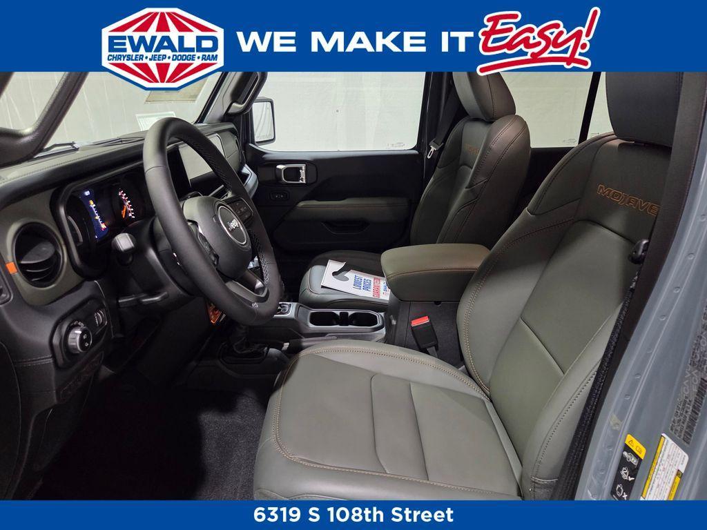 new 2025 Jeep Gladiator car, priced at $58,190