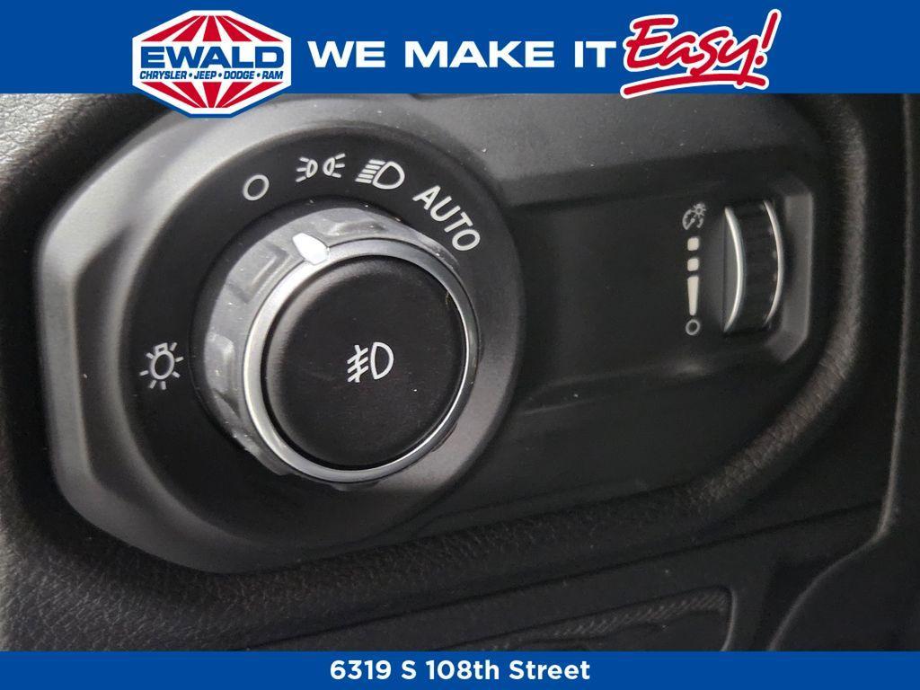new 2025 Jeep Wrangler car, priced at $53,545
