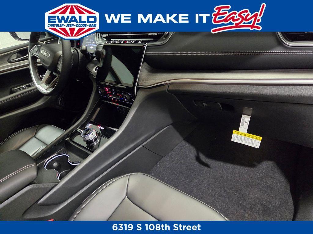 new 2025 Jeep Grand Cherokee L car, priced at $43,461