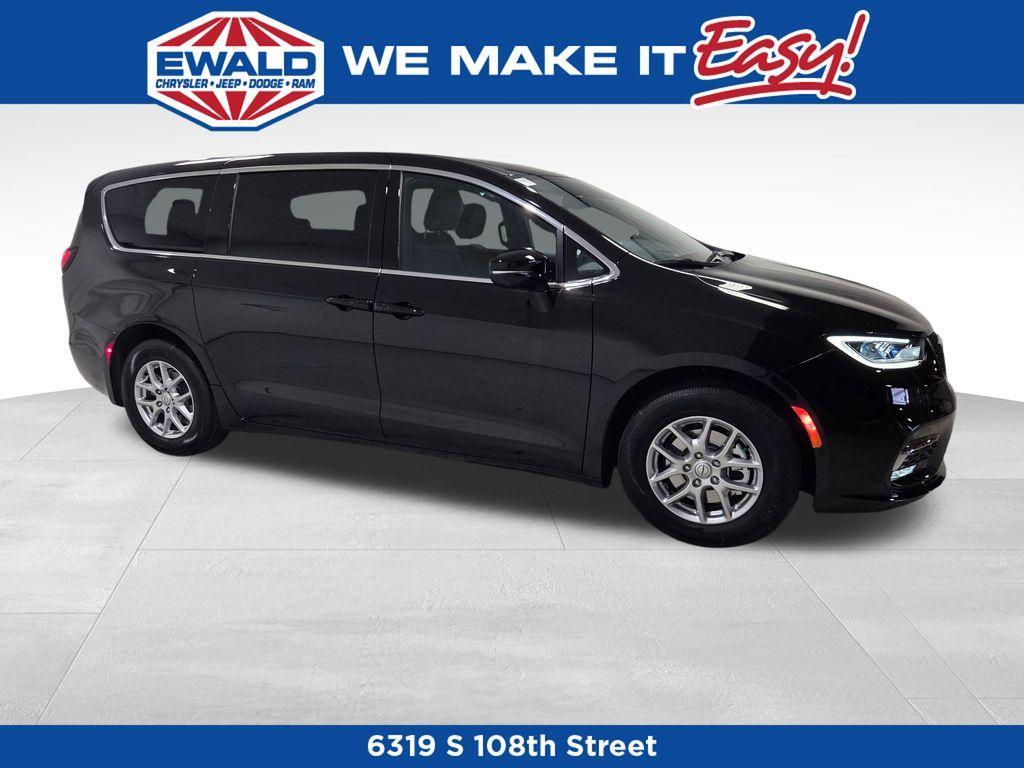 new 2026 Chrysler Pacifica car, priced at $42,218