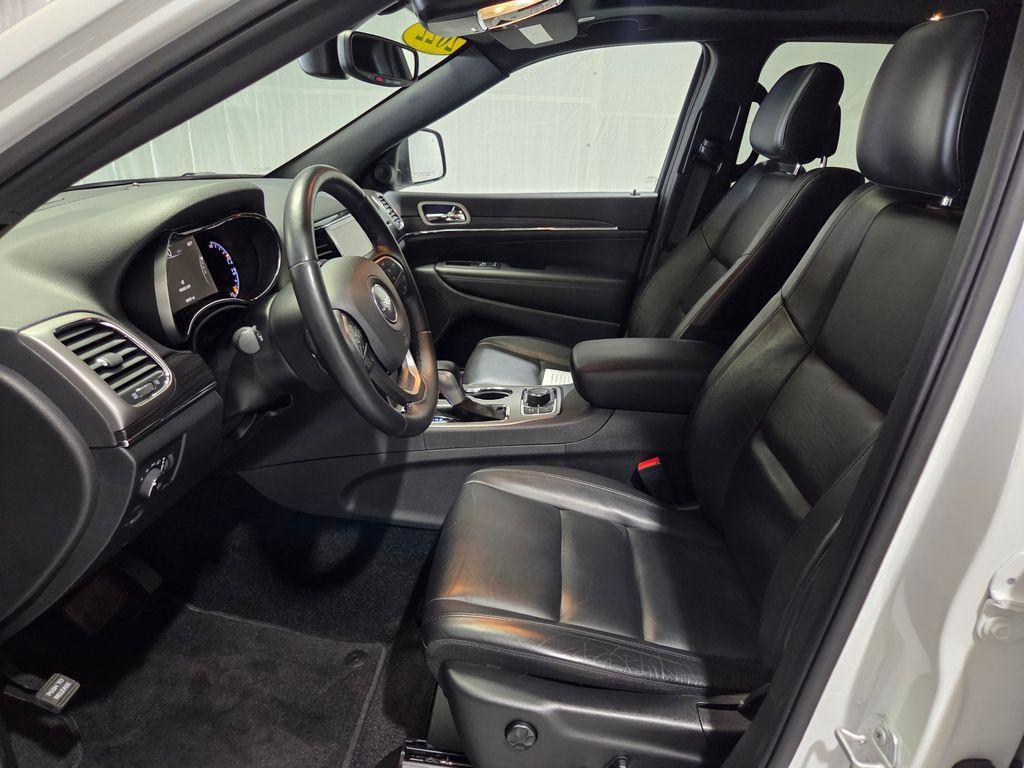 used 2022 Jeep Grand Cherokee WK car, priced at $31,656