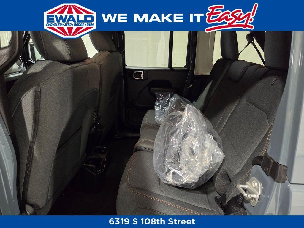 new 2026 Jeep Wrangler car, priced at $55,471