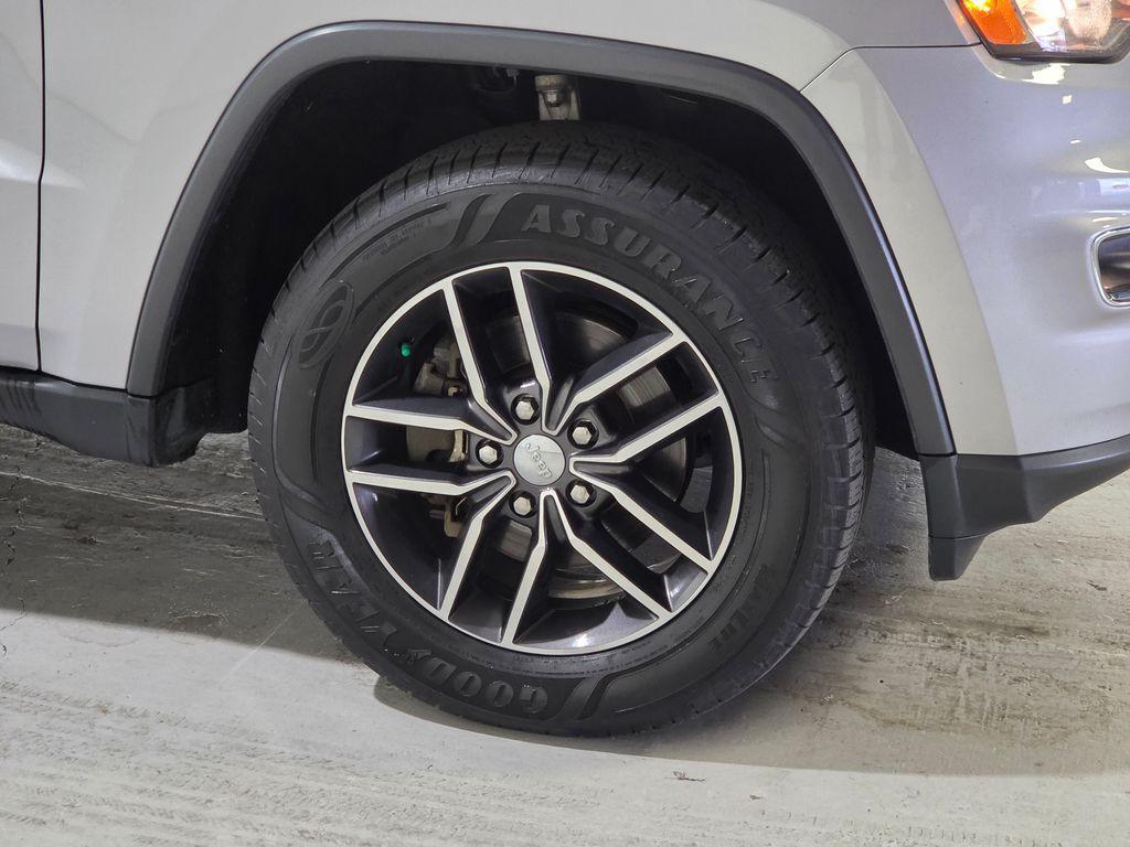 used 2018 Jeep Grand Cherokee car, priced at $15,733