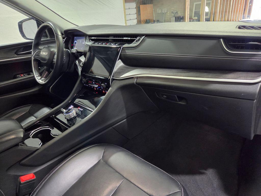 used 2022 Jeep Grand Cherokee car, priced at $33,994