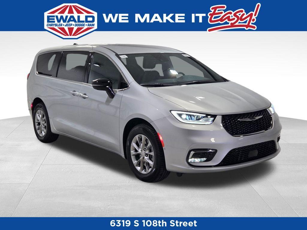 new 2026 Chrysler Pacifica car, priced at $47,077