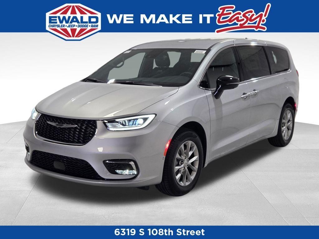 new 2026 Chrysler Pacifica car, priced at $47,077