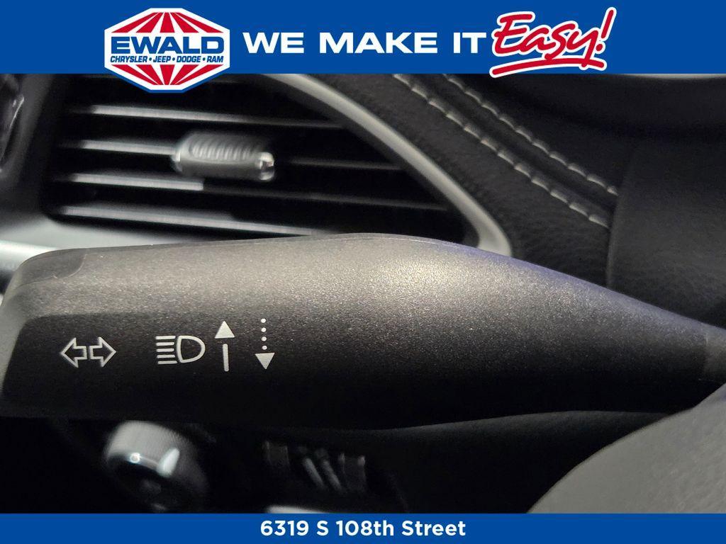 new 2026 Chrysler Pacifica car, priced at $47,077