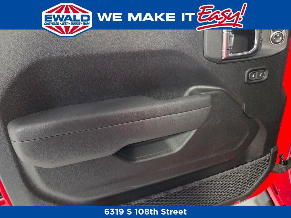 new 2026 Jeep Wrangler car, priced at $50,581