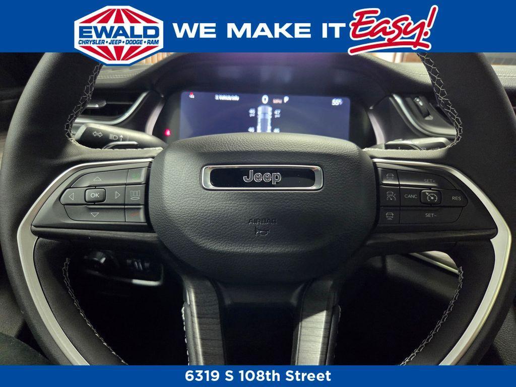 new 2025 Jeep Grand Cherokee car, priced at $48,871
