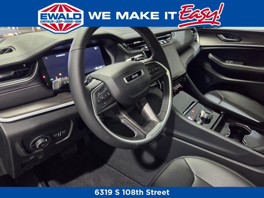 new 2025 Jeep Grand Cherokee car, priced at $48,871