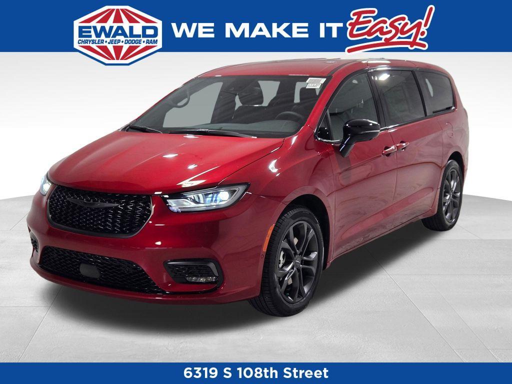 new 2026 Chrysler Pacifica car, priced at $45,007