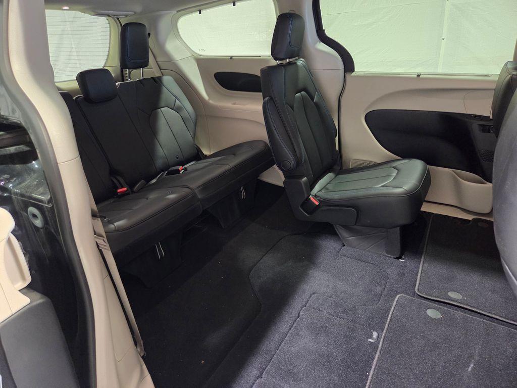 used 2021 Chrysler Pacifica car, priced at $32,811
