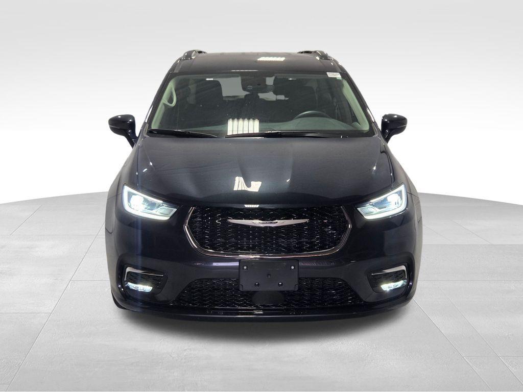 used 2021 Chrysler Pacifica car, priced at $32,811