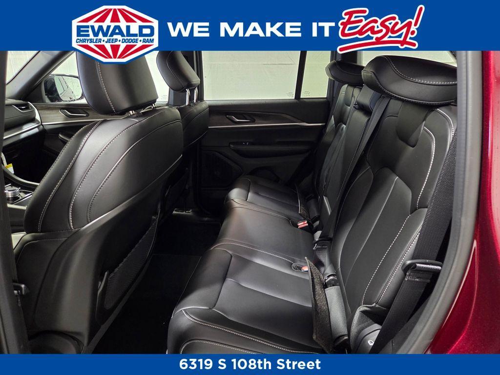 new 2025 Jeep Grand Cherokee car, priced at $43,366