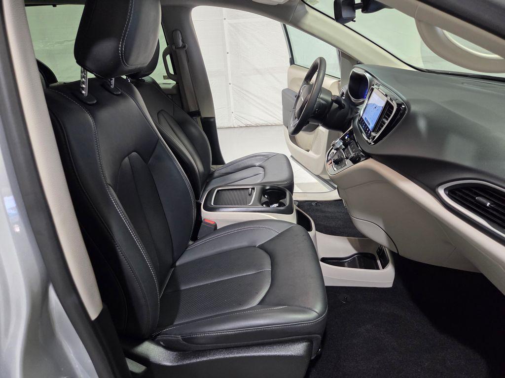 used 2024 Chrysler Pacifica car, priced at $29,540